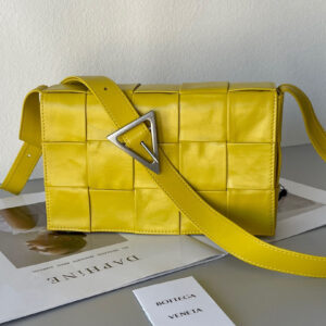 BOTTEGA VENETA CASSETTE