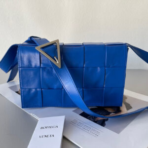 BOTTEGA VENETA CASSETTE