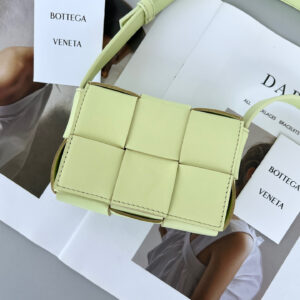 BOTTEGA VENETA Candy Mini Cassette-12*8*4cm