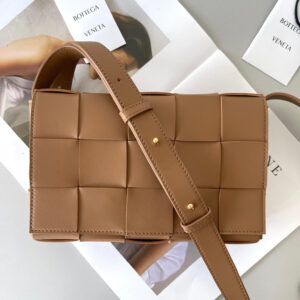 BOTTEGA VENETA CASSETTE