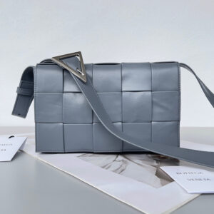BOTTEGA VENETA CASSETTE
