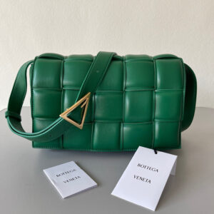 BOTTEGA VENETA CASSETTE