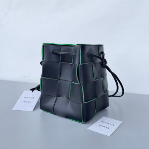 BOTTEGA VENETA Cassette Bucket Bag