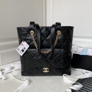CL SHOPPING BAG SHINY LAMBSKIN