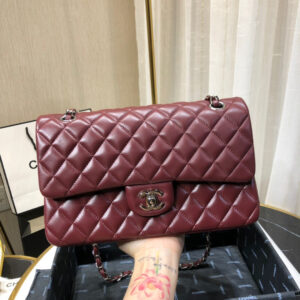 CL FLAP BAG LAMBSKIN-25CM
