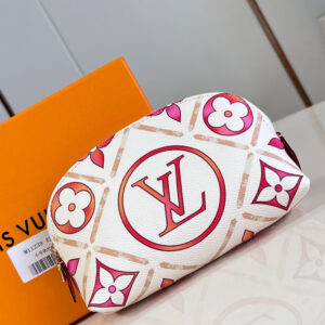 LOUIS VUITTON POCHETTE COSMÉTIQUE PM